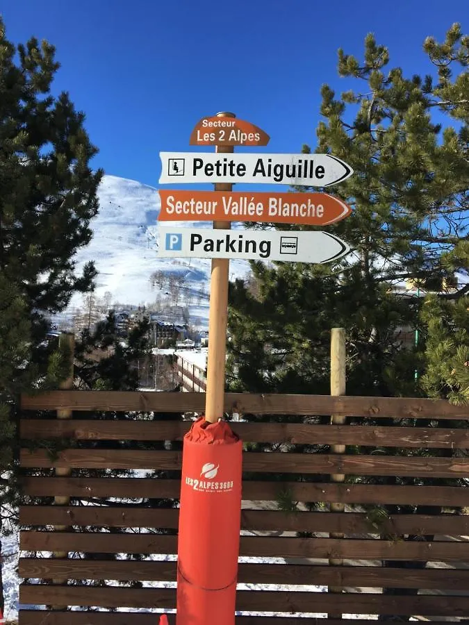 Appartement Les Chalets D'Or 2 Chambres Separees Et Parking Les Deux Alpes